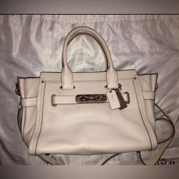 Coach Handbags - Midsize Coach crossbody/shoulder/ convertible purse pebble leather